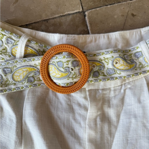 MOTF XS ladies embroidered Lennon shorts, beautiful condition - Picture 6 of 11